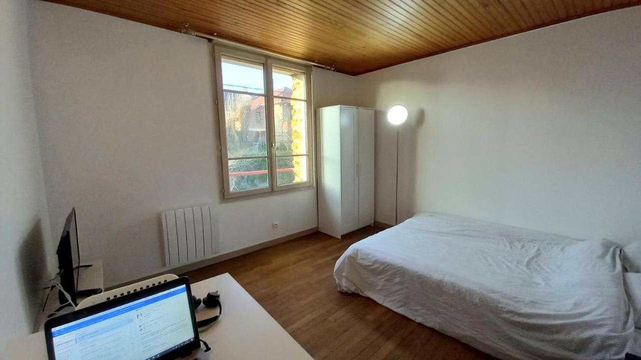Super Appartement Au Centre Ville De Rosny Sous Bois Exterior photo