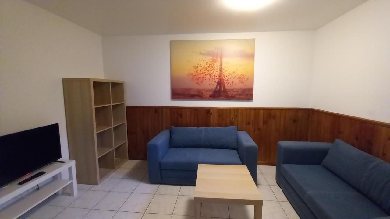 Super Appartement Au Centre Ville De Rosny Sous Bois Exterior photo